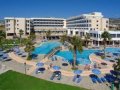 Coral Beach Hotel - Hotel Swimming Pool